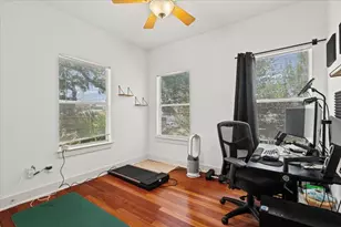 3304 E 5th St., Austin, TX 78702 - Photo 8