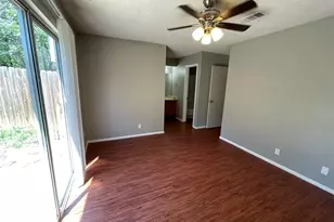 7214 Lilac Ln, Austin, TX 78745 - Photo 10