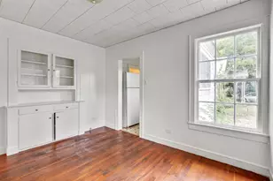 1403 Burns Blvd, Taylor, TX 76574 - Photo 6