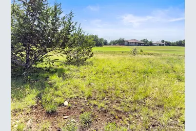 128 S Jesse Stiff, Blanco, TX 78606 - Photo 2
