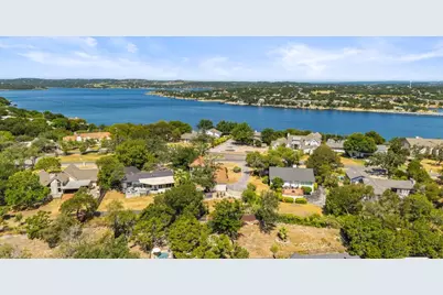 124 Lakeway Drive, Lakeway, TX 78734 - Photo 4