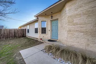 326 Wimberley St, Hutto, TX 78634 - Photo 4