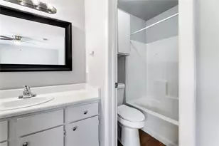 4304 Acropolis Ct, Austin, TX 78759 - Photo 14