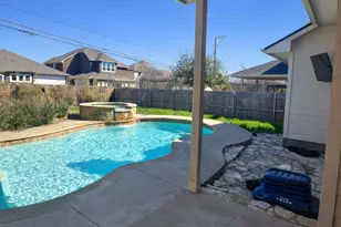 420 Valona Loop, Round Rock, TX 78681 - Photo 2