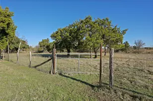 105 Deep Lake Cir, Liberty Hill, TX 78642 - Photo 20