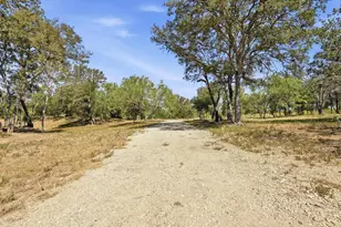 871 Political Rd, Lockhart, TX 78644 - Photo 32