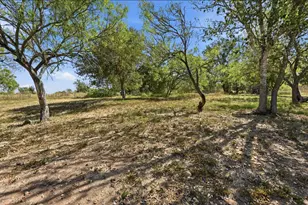 871 Political Rd, Lockhart, TX 78644 - Photo 2