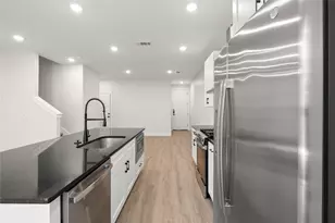 5512 Mobeetie Loop, Bee Cave, TX 78738 - Photo 2
