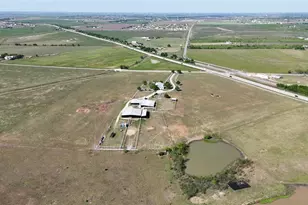 111 Lund Rd, Elgin, TX 78621 - Photo 10