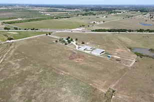 111 Lund Rd, Elgin, TX 78621 - Photo 14