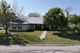 111 Lund Rd, Elgin, TX 78621 - Photo 8