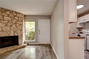 4307 S 1st St, Austin, TX 78745 - Photo 6