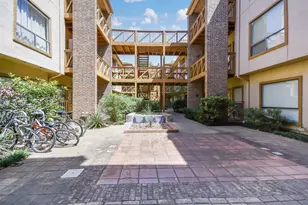 806 W 24th St, Austin, TX 78705 - Photo 22