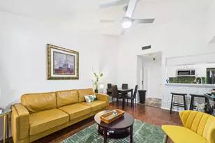 806 W 24th St, Austin, TX 78705 - Photo 2