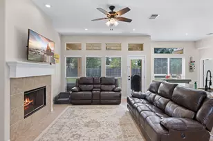 220 Tahitian Dr, Bastrop, TX 78602 - Photo 8