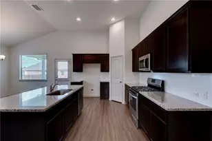 18521 Urbano Dr, Pflugerville, TX 78660 - Photo 6