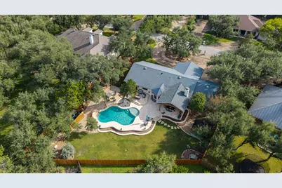 112 Los Altos Drive, Lakeway, TX 78734 - Photo 34