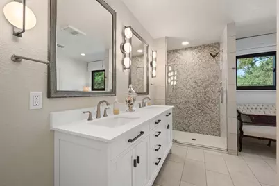 112 Los Altos Drive, Lakeway, TX 78734 - Photo 20