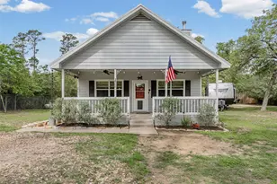 198 W Kelley Rd, Bastrop, TX 78602 - Photo 2
