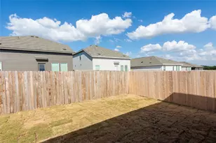 149 Star Packer Ln, Jarrell, TX 76537 - Photo 28