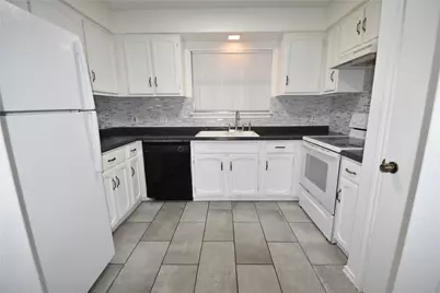 2000 Millay Drive, Austin, TX 78752 - Photo 10