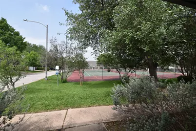 2000 Millay Drive, Austin, TX 78752 - Photo 4