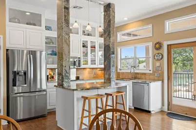 911 Oak Meadow Drive, Dripping Springs, TX 78620 - Photo 18