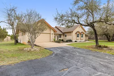 911 Oak Meadow Drive, Dripping Springs, TX 78620 - Photo 4