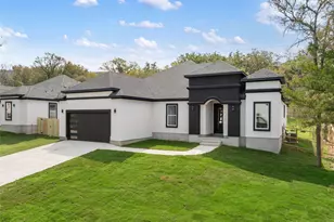 127 Hilea Ct, Bastrop, TX 78602 - Photo 2