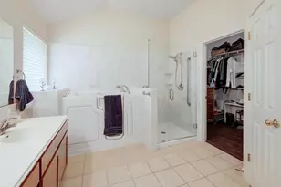 210 Buoy Cir, Georgetown, TX 78633 - Photo 18