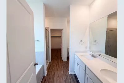 424 Wolf Springs Road, Georgetown, TX 78628 - Photo 10