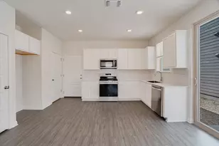 8208 Springsteen Dr, Austin, TX 78744 - Photo 8