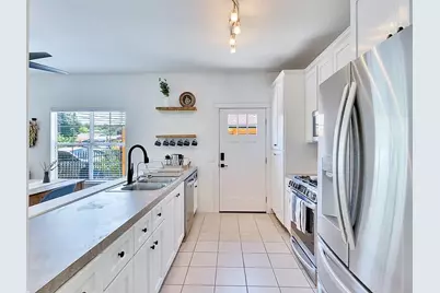 7308 Meador Avenue, Austin, TX 78752 - Photo 14