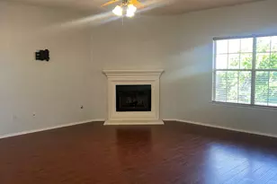 1318 Willow Bluff Dr, Pflugerville, TX 78660 - Photo 4