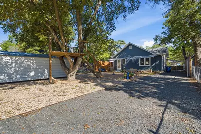 2407 Willow Street, Austin, TX 78702 - Photo 18