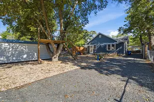 2407 Willow St, Austin, TX 78702 - Photo 18