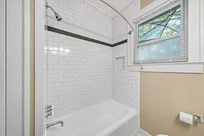 2407 Willow Street, Austin, TX 78702 - Photo 16