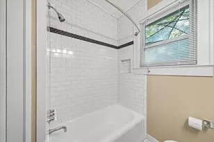 2407 Willow St, Austin, TX 78702 - Photo 16