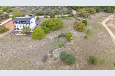 21307 Cardinal Avenue, Lago Vista, TX 78645 - Photo 16