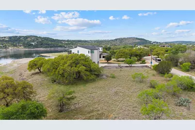 21307 Cardinal Avenue, Lago Vista, TX 78645 - Photo 14