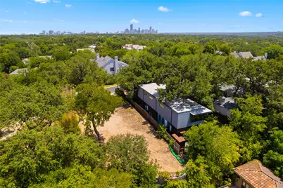 2202 Matthews Drive, Austin, TX 78703 - Photo 4