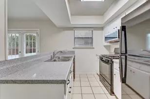2008 Old W Pl, Round Rock, TX 78681 - Photo 10