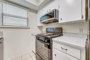 2008 Old W Pl, Round Rock, TX 78681 - Photo 12
