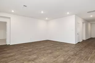 663 Ebbsfleet Dr, Uhland, TX 78640 - Photo 4