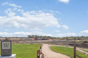 663 Ebbsfleet Dr, Uhland, TX 78640 - Photo 32