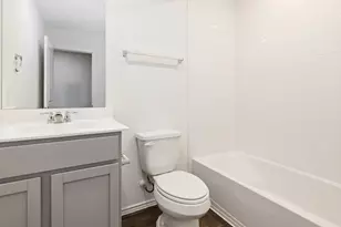 663 Ebbsfleet Dr, Uhland, TX 78640 - Photo 22