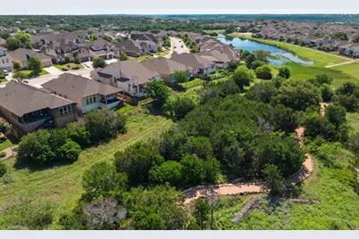 173 Santa Maria Street, Georgetown, TX 78628 - Photo 4