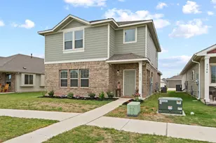 8308 Daisy Cutter Crossing, Georgetown, TX 78626 - Photo 2