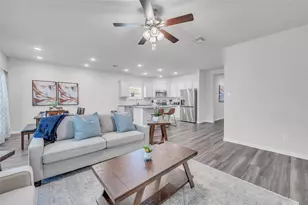 425 Oxford Ln, Troy, TX 76579 - Photo 10