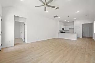 444 Lucky Ave, Elgin, TX 78621 - Photo 14